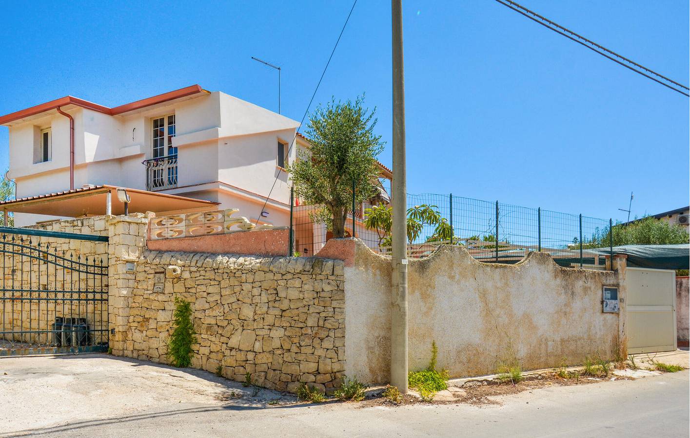 Gemütliches Apartment mit Parkplatz und Terrasse, 2 km zum Strand in San Lorenzo, Noto und Umgebung