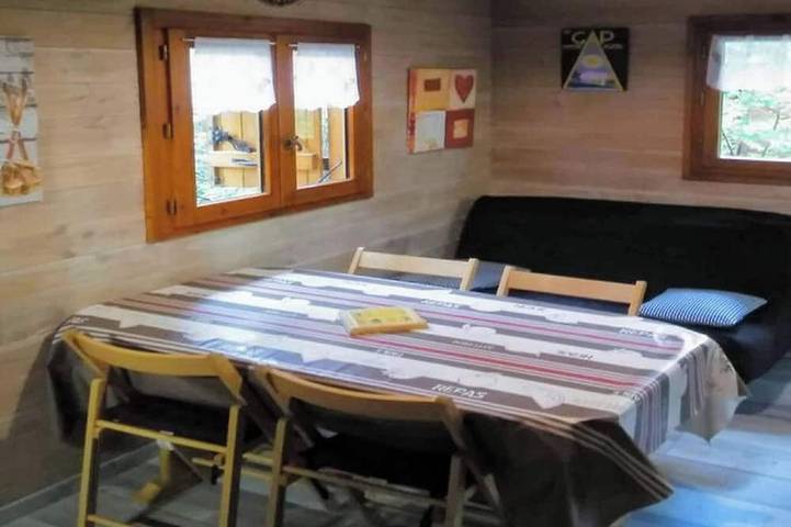 Chalet pour 4 personnes, avec piscine