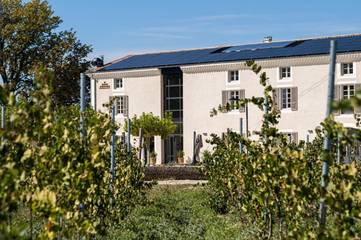 Hôtel pour 2 personnes, avec piscine ainsi que jardin et vue à Livron-sur-Drôme