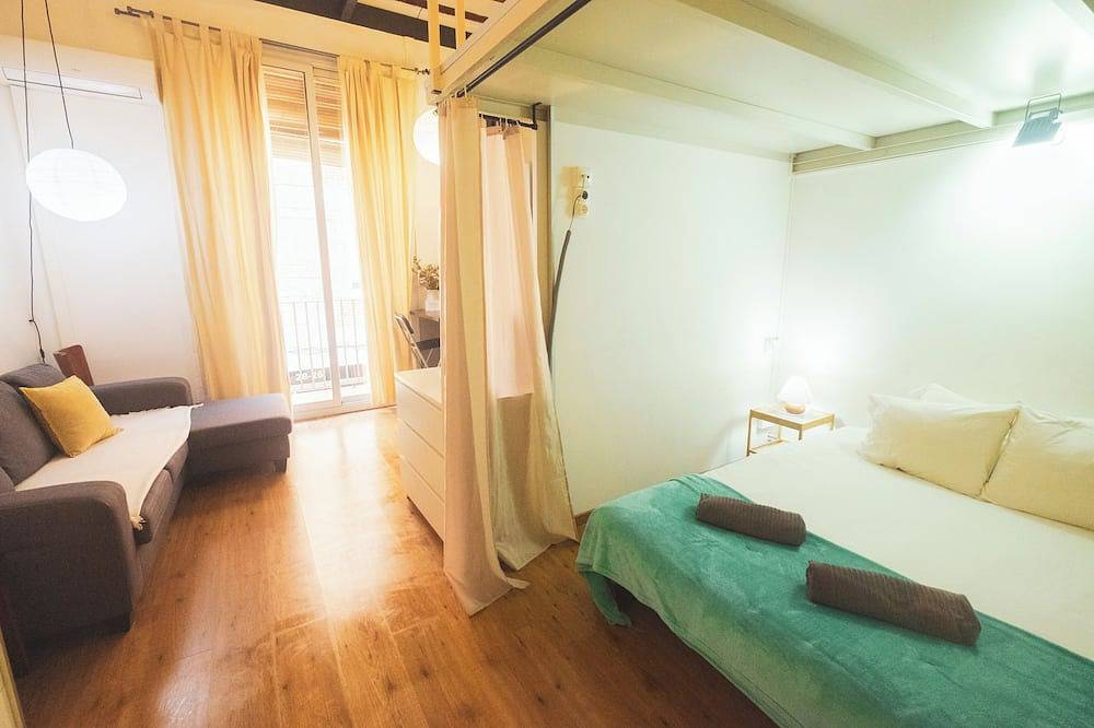 Appartamento intero, Studio in Gracia with balcony in Barcelona Centre, Barcellona