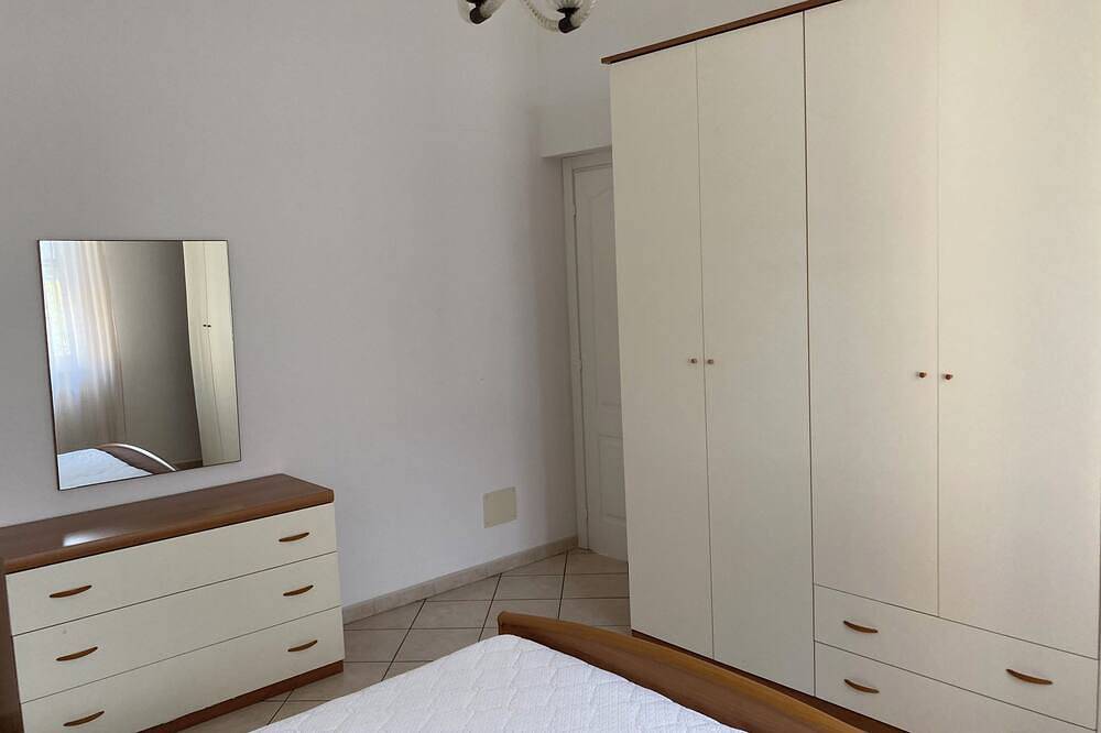 Apartamento entero, Apartment in small villa a few minutes walk from the sea in Ceriale, Riviera di Ponente