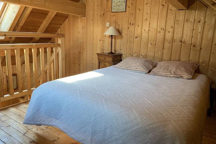 Gîte pour 14 personnes, avec jardin ainsi que piscine et balcon à Oz - 3