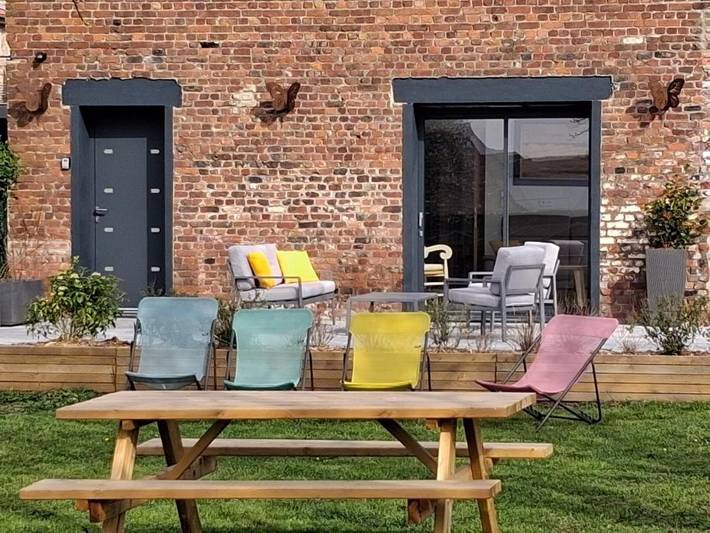 Gîte pour 5 personnes, avec vue ainsi que jardin et vue sur le lac à Carvin