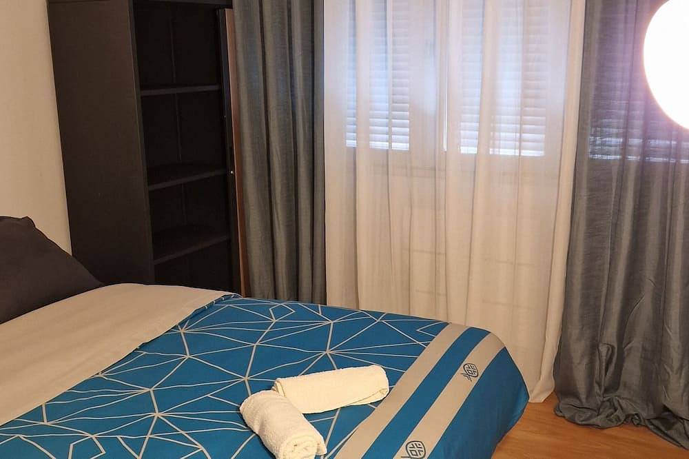 Apartamento entero, Appartement Spacieux Avec Jardin Clos. A 15mn de L'aéroport Cdg in Vaujours, Sena-Saint Denis