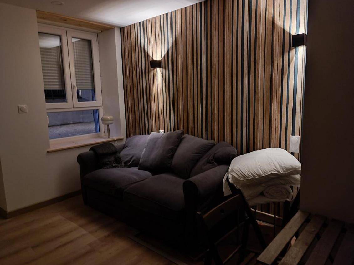 Appartement entier, Studio Au Cloîtres in Mirecourt, Neufchâteau