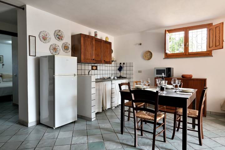 Ganze Wohnung, Appartamento Family in Villa Belvedere nahe dem Strand mit Bergblick, Terrasse und Garten in Torre di Bari, Bari Sardo