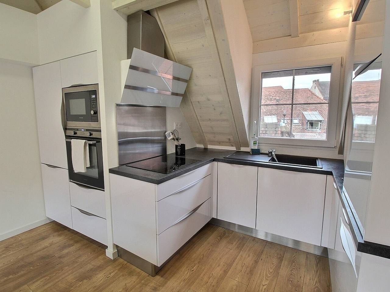 Entire apartment, Elegant duplex for 4 with garage in Colmar center in Colmar, Colmar region