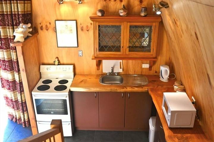 Cottage for 4 people, with garden and terrace on South Island New Zealand