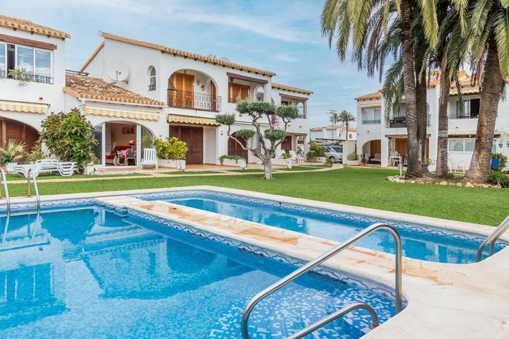 Bungalow para 4 personas, con Jardín en Dénia