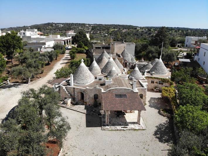 Agriturismo per 5 persone, con Giardino e Piscina a Cisternino