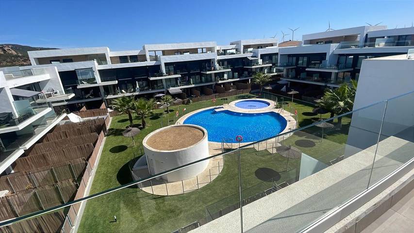 Apartamento para 7 personas, con piscina y vistas además de jardín y balcón en Zahara de los Atunes