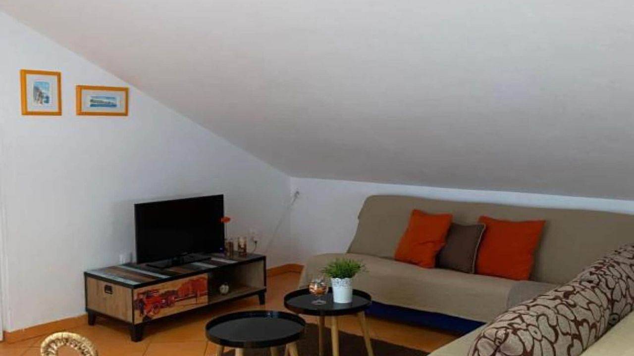 Ganze Ferienwohnung, Ferienwohnung für 4 Personen (80 m²) in Rab in Palit, Rab