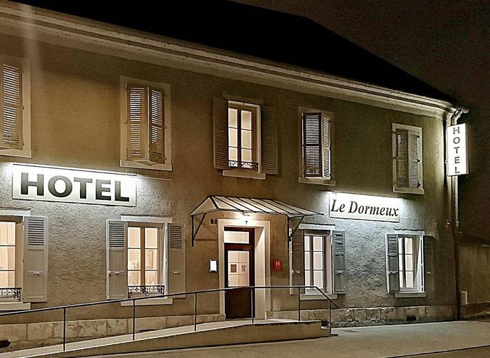 Hôtel pour 2 personnes, avec vue et terrasse à Mehun-sur-Yèvre