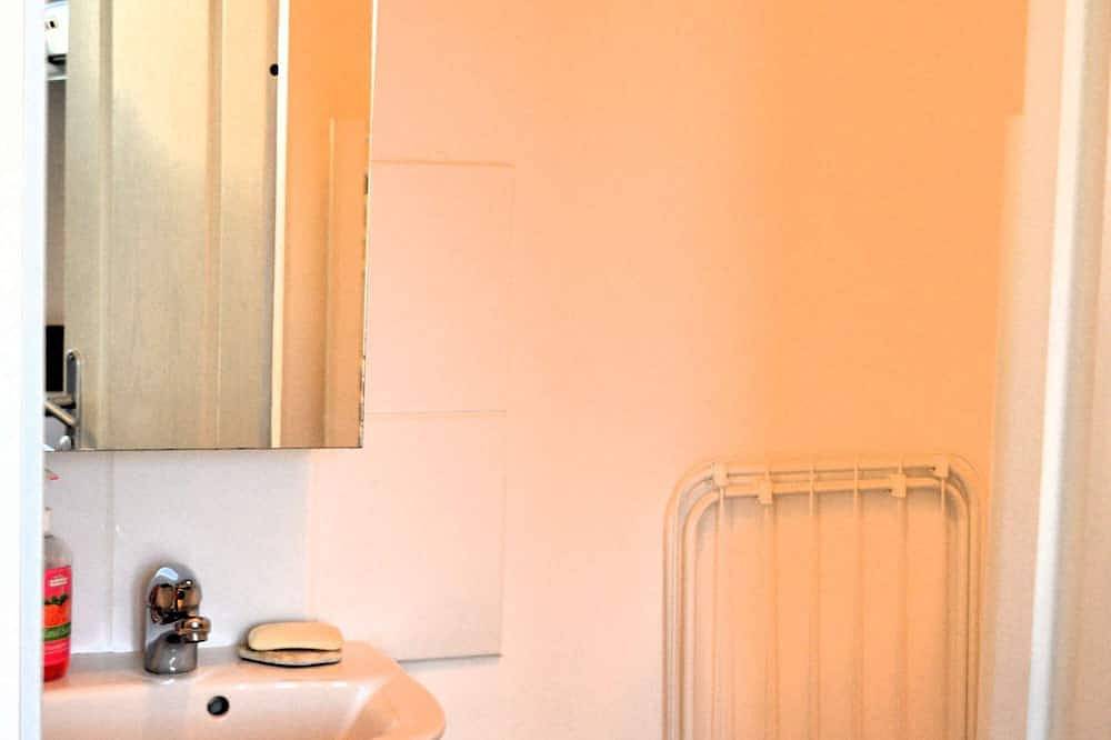 Appartement entier, Le Joffre - studio sur la digue en centre ville in Arromanches-les-Bains, Région de Bayeux