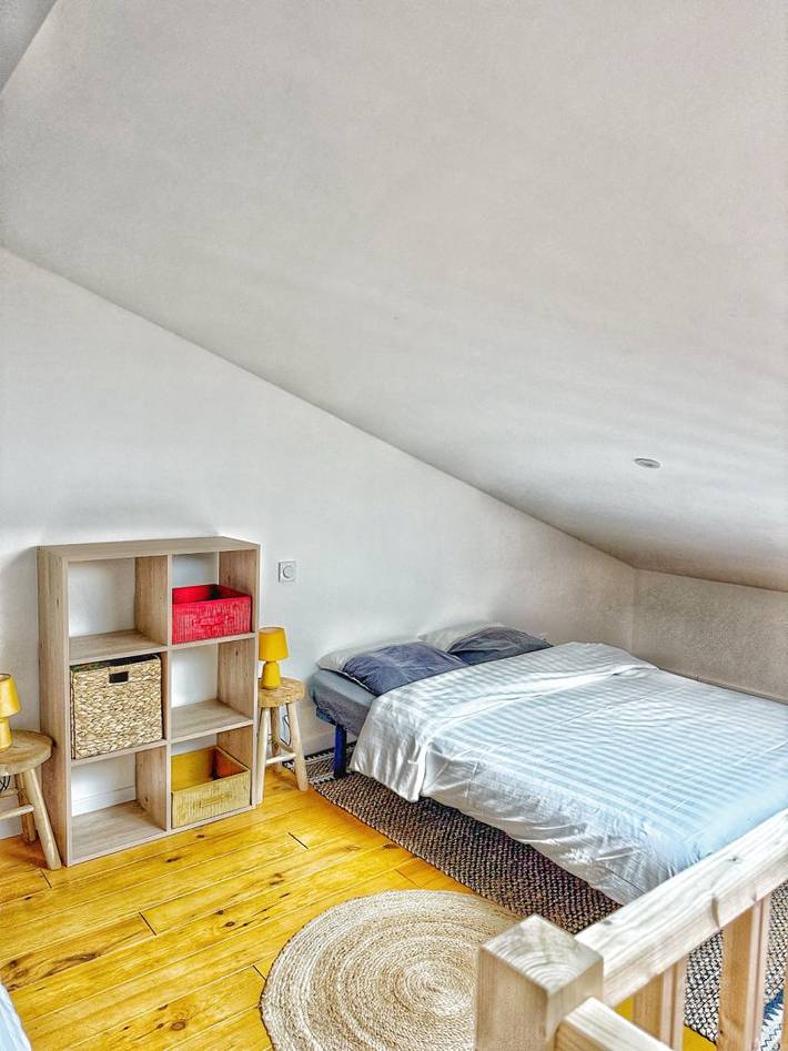 Gîte pour 8 personnes, avec jacuzzi et terrasse, animaux acceptés à Biscarrosse - 4