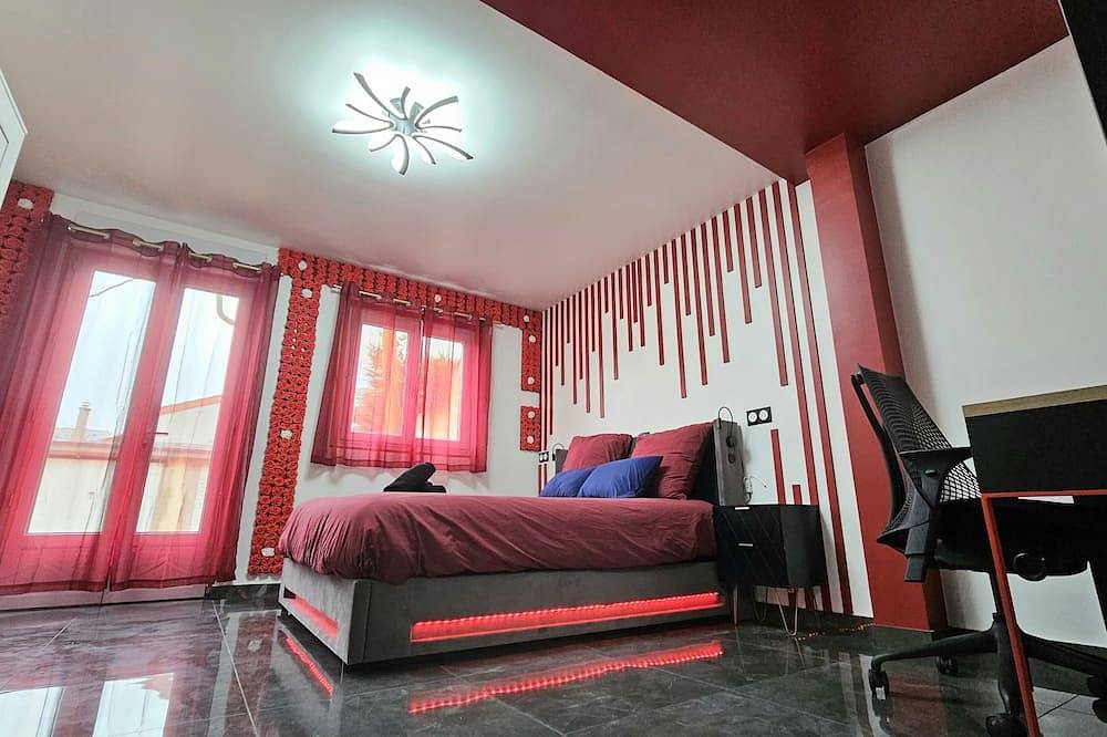 Apartamento entero, La Suite Rouge Near Paris & Stade De France in Drancy, Sena-Saint Denis