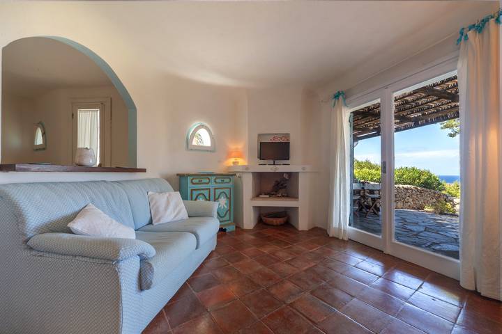 Maison de vacances méditerranéenne avec jardin, terrasse; places de parking disponibles   in Porto Cervo, Arzachena