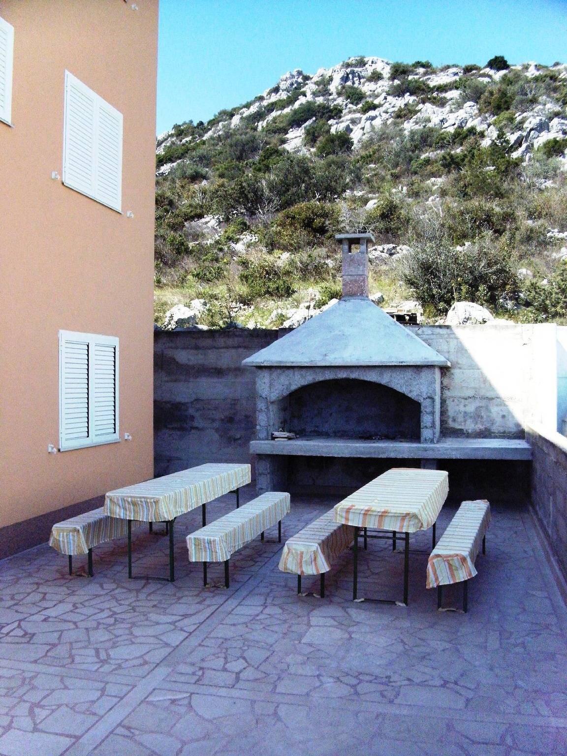 Ganze Ferienwohnung, Appartment in der dritten Etage in Seget Vranjica, Split-Dalmatien