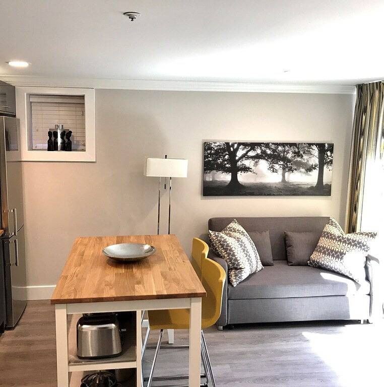 Private Suite New Keller - Möbliert, 1 Schlafzimmer und Futon in Vancouver, British-Columbia