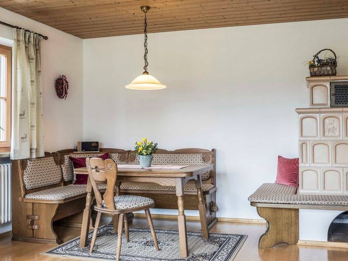 Ferienwohnung für 5 Personen, mit Balkon und Garten sowie Ausblick, kinderfreundlich in Gmund - 4