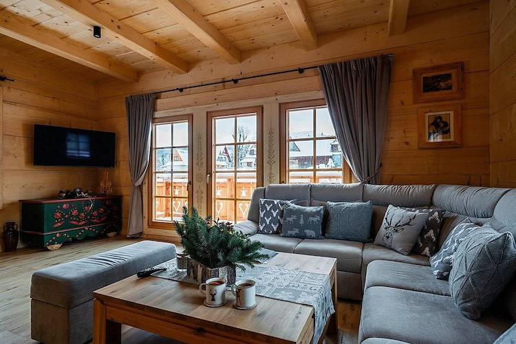 Una gran casa de estilo montañés con zona de spa in Murzasichle, Cárpatos (Polonia)