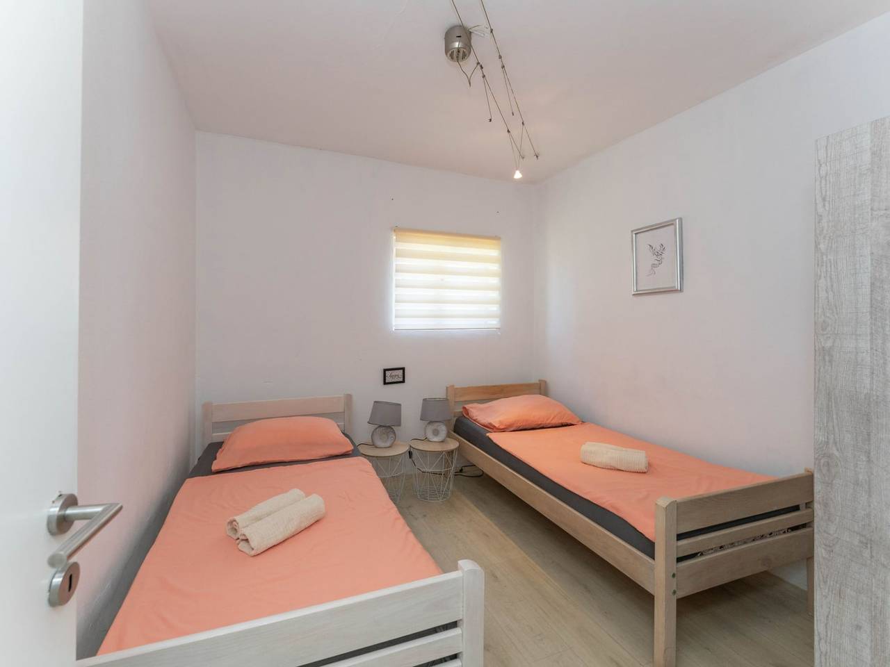 Holiday Home Sanda - Four Bedroom Holiday Home with Terrace in Donji Karin, Zadar