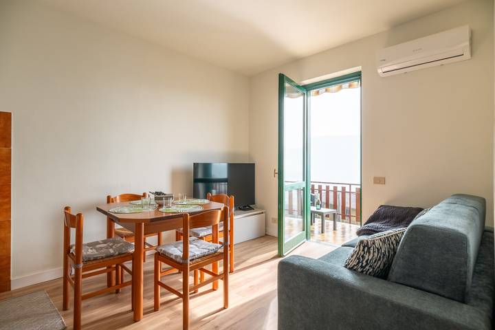 Gîte pour 2 personnes, avec vue ainsi que balcon et vue sur le lac à Sarnico - 4