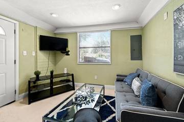 Apartment for 3 Guests in Jacksonville, Duval County, Picture 2
