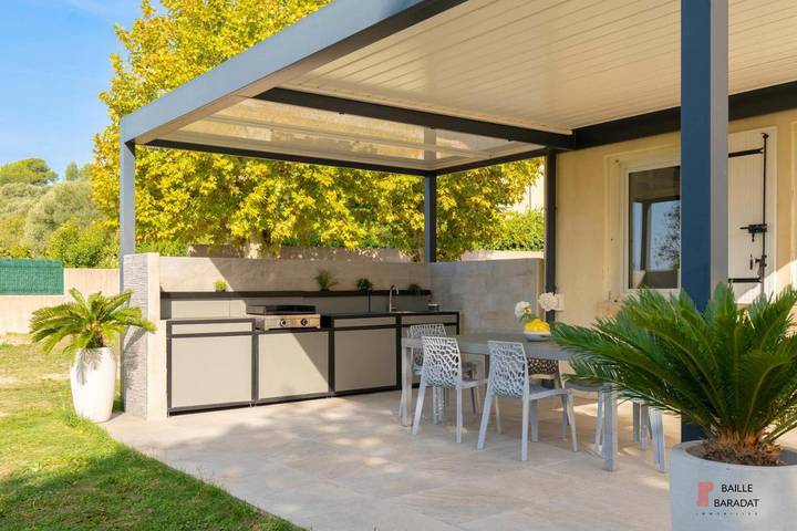 Villa pour 15 personnes, avec piscine ainsi que jacuzzi et jardin à Marseille - 4