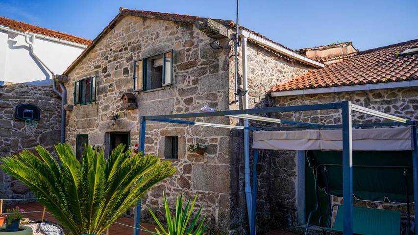 Casa rural para 10 personas, con vistas además de piscina y jardín, Se admiten mascotas en Padrón - 3