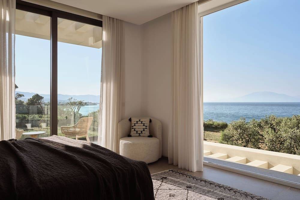 Oresteia Presidential Villa, a Legendary Retreat in Tragaki, Zakynthos