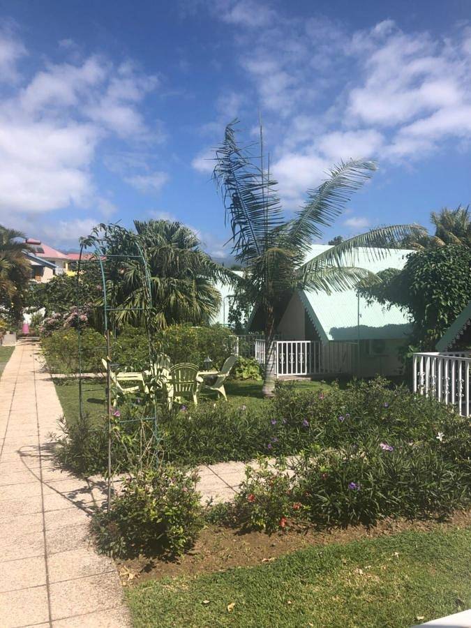 Maison d’hôte pour 3 personnes, avec jardin et vue à Sainte-Suzanne - 2