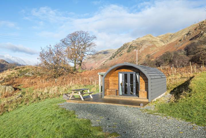 Hut for 4 people, with garden and view, with pets in the Lake District