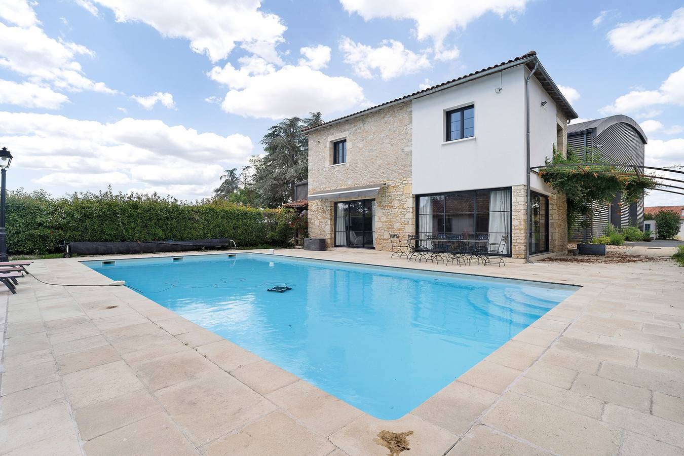 Villa l'ermitage de la tilleraie entre viñedos de Pécharmant in Bergerac, Périgord Pourpre