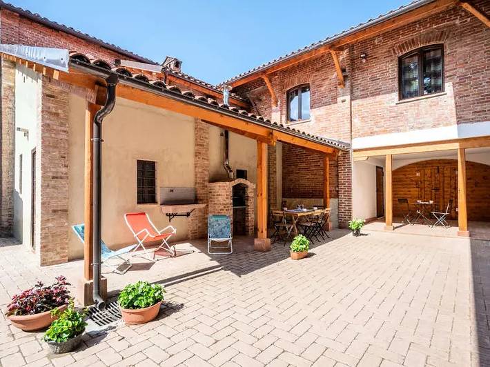 Entire apartment, 2 Rooms 3 People in Mondovì, Cuneo Province