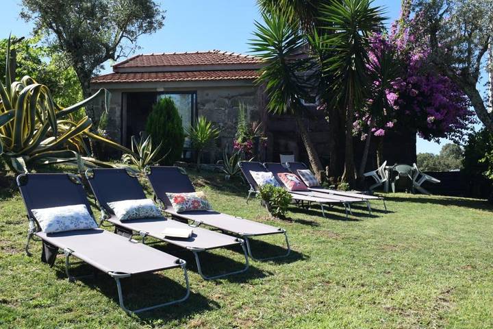 Location de vacances pour 6 personnes, avec jardin et vue dans Santa Marinha do Zêzere