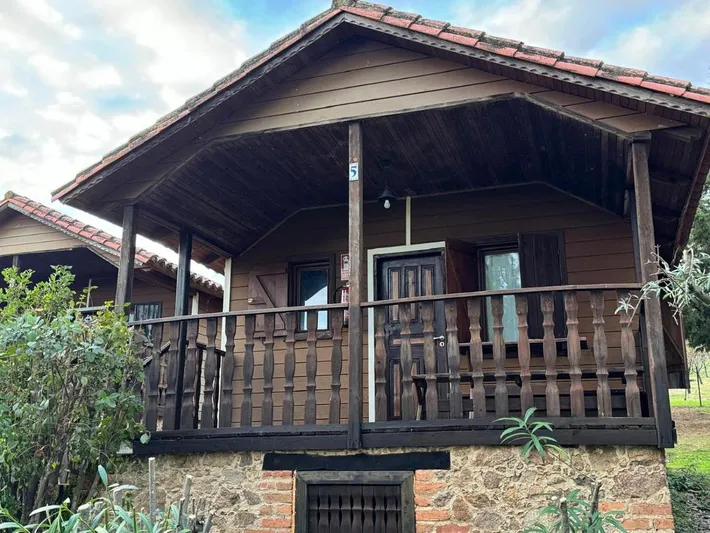 Appartement de vacances pour 3 personnes, avec vue ainsi que jardin et piscine - 1