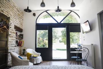 Chambre d’hôte pour 2 personnes, avec jardin dans Champvans