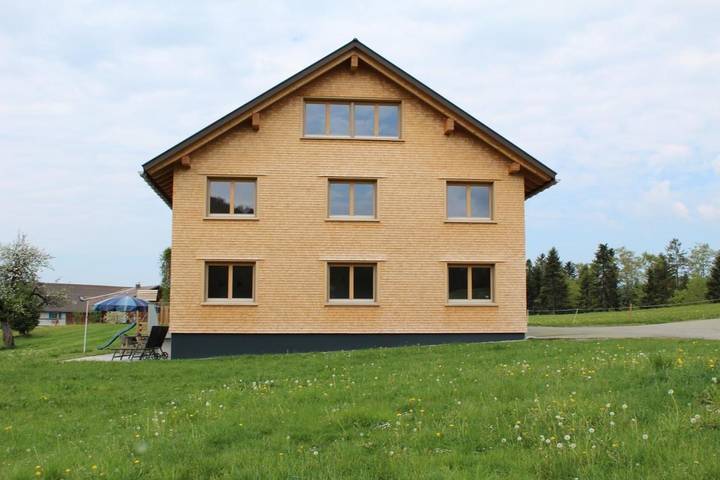 Ferienwohnung für 4 Personen, mit Balkon und Terrasse sowie Garten und Sauna in Krumbach (Vorarlberg)