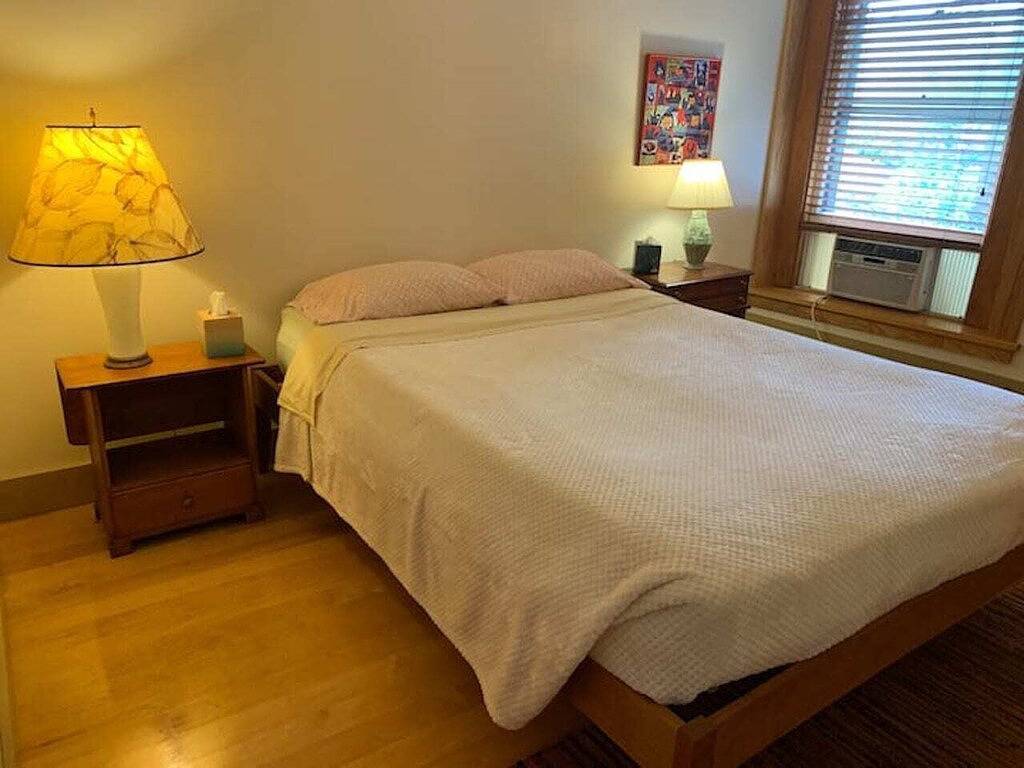 Ganze Wohnung, Gemütliche Wohnung in Hardwick Village in Hardwick, Caledonia County