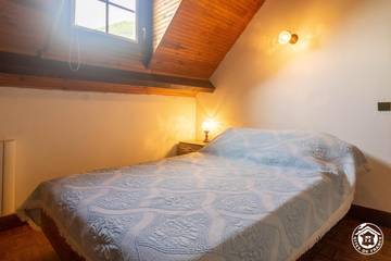 Casa De Huéspedes para 3 Personas en Chèze, Pirineos franceses, Foto 4