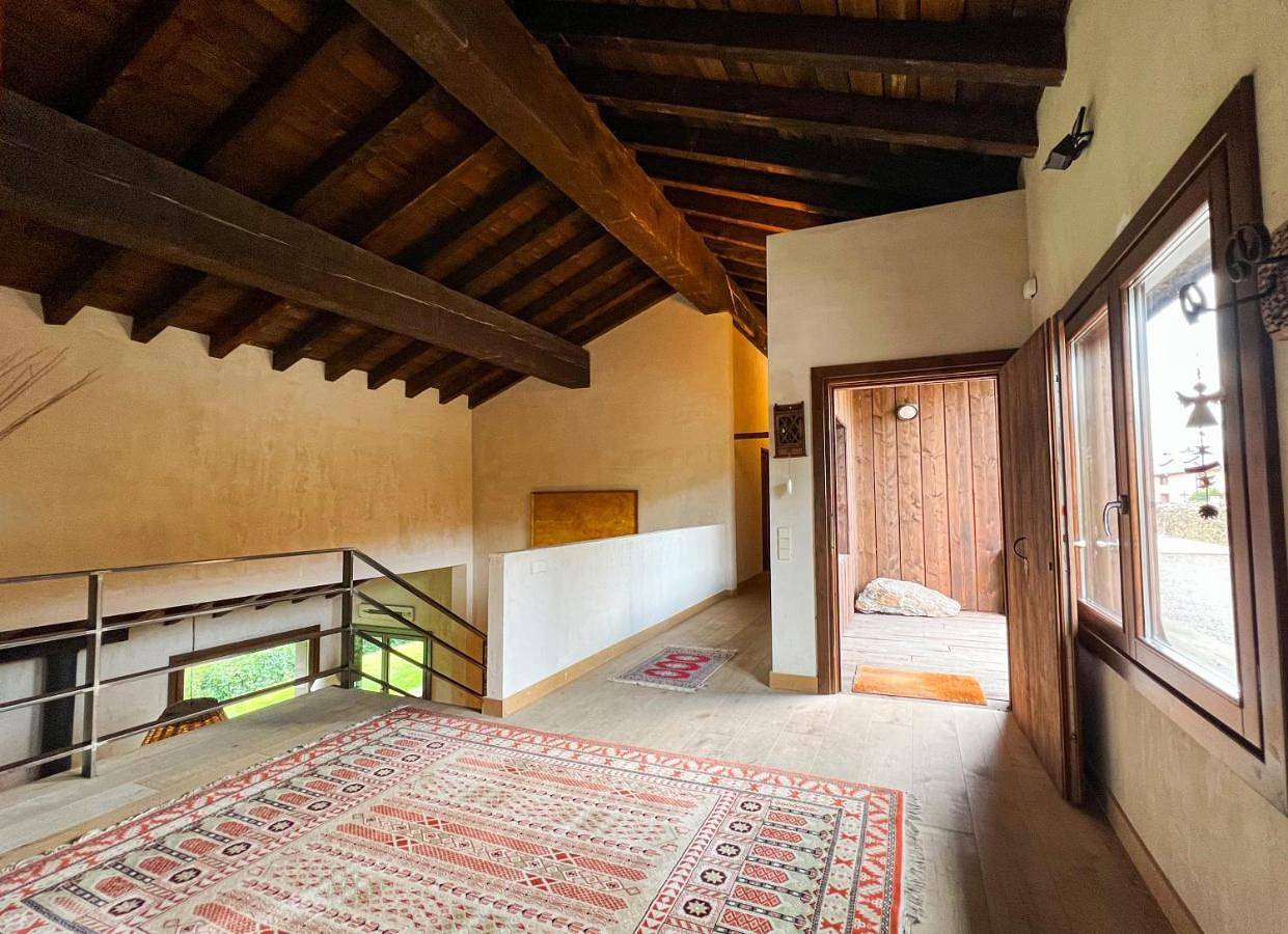 Five-Bedroom House in Nahuja, Parc naturel régional des Pyrénées catalanes