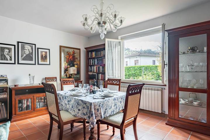 Appartamento intero, Ponte a Moriano Villa with Private Parking&Garden! in Lucca, Provincia di Lucca