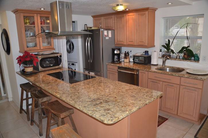 Vacation house for 8 people, with terrace and pool, with pets in Bradenton Beach