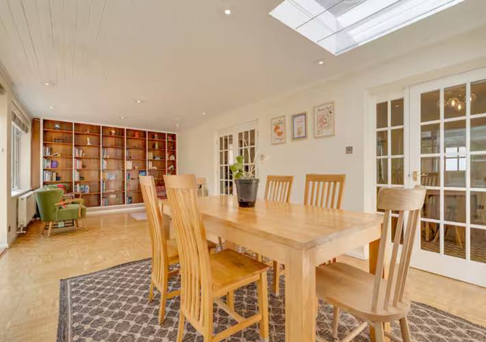 Spacious Home near Addenbrookes with Free Parking - Pass the Keys in Queen Edith's Ward, Cambridge