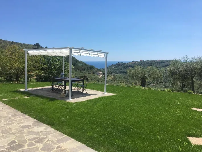 Appartamento vacanze per 6 persone, con piscina e panorama nonché giardino, con animali domestici - 1