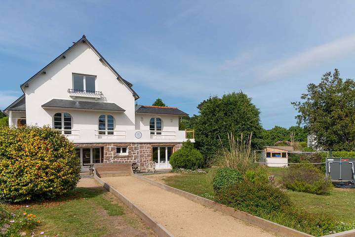 Gîte pour 17 personnes, avec jardin et balcon en Cotes-d'Armor