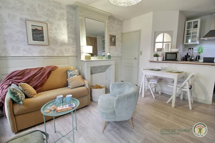 Gîte pour 2 personnes, avec terrasse, animaux acceptés à Dinan - 2