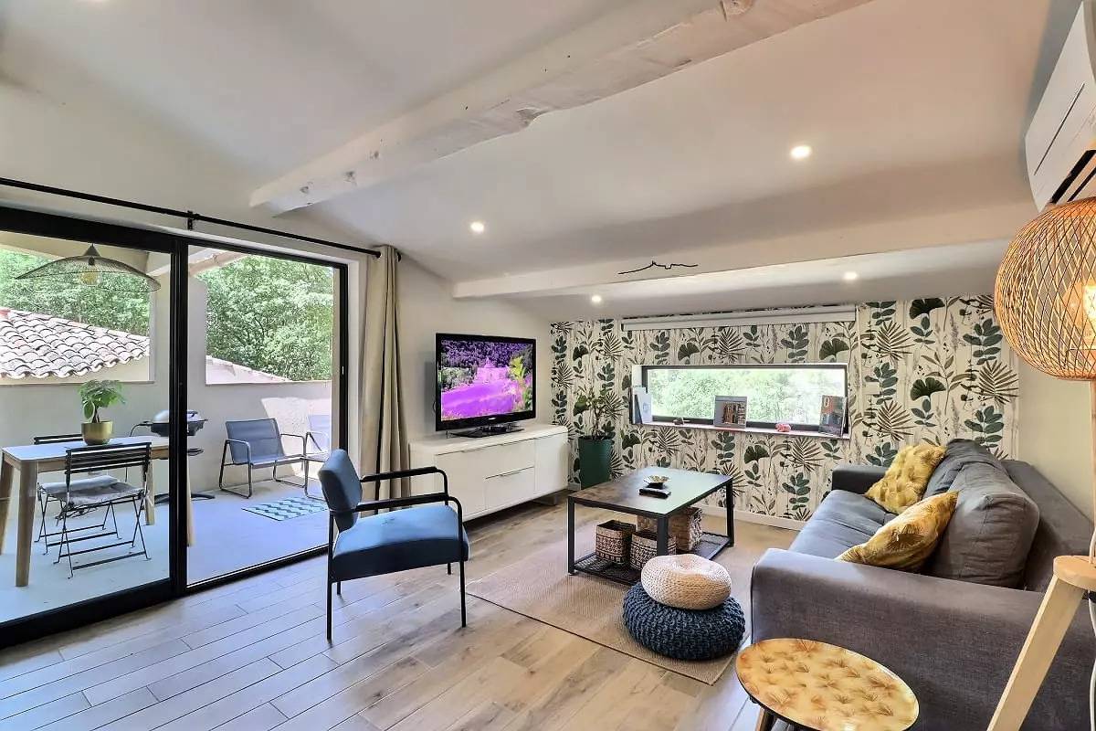 Appartement entier, Appartements pour 2 Personnes in Trets, Région d'Aix-en-Provence