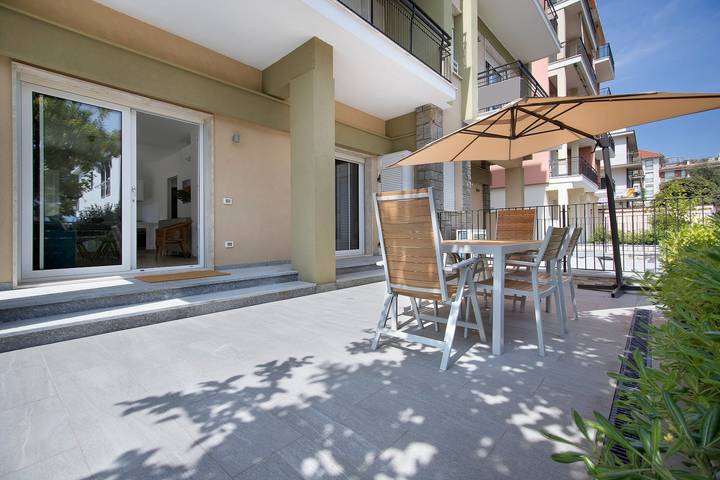 Appartement entier, Cristoforo Colombo 12 Int 2A in San Bartolomeo al Mare (City), San Bartolomeo al Mare